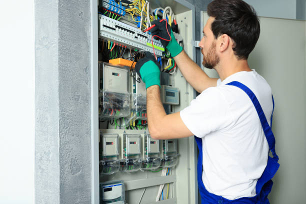 Best Affordable Emergency Electrician  in Clearwater, MN